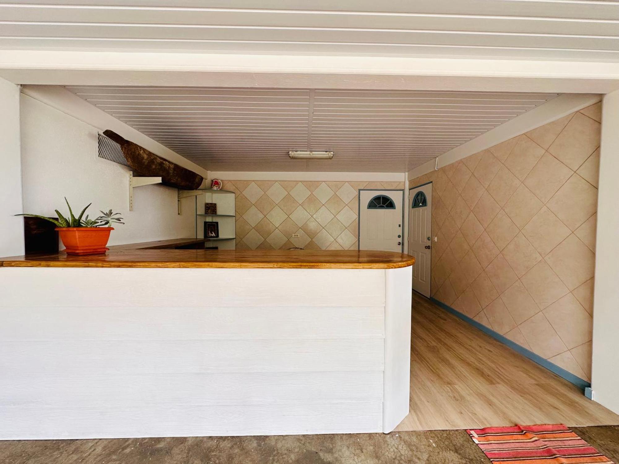 Meri Lodge Huahine Fare Εξωτερικό φωτογραφία